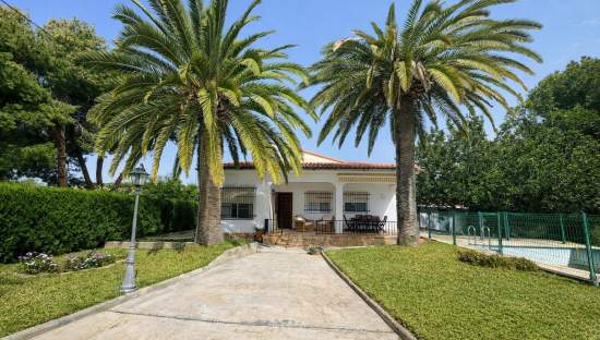 Chalet en venta en Albalat De Taronchers, Valencia