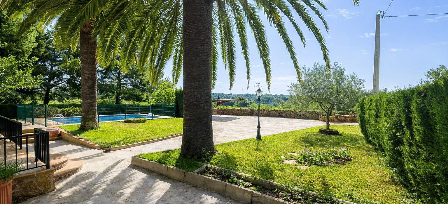 Chalet en venta en Albalat De Taronchers, Valencia