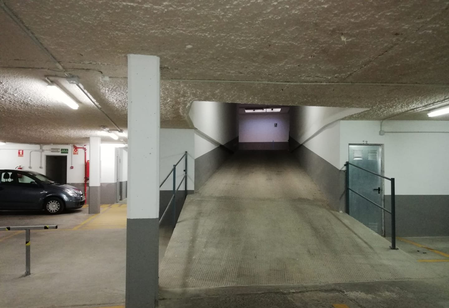 Garaje en venta  en Ronda Mar Mediterranea Quartell Valencia