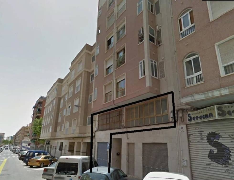 Local Comercial en venta  en Calle Diego Fuentes Serrano Elche Alicante