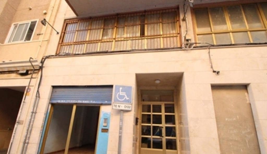 Local Comercial en venta  en Calle Diego Fuentes Serrano Elche Alicante