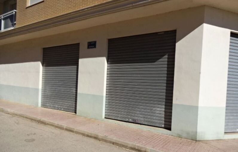 Venta de local comercial en calle sant cristofol Favara por 71.890 con 100m