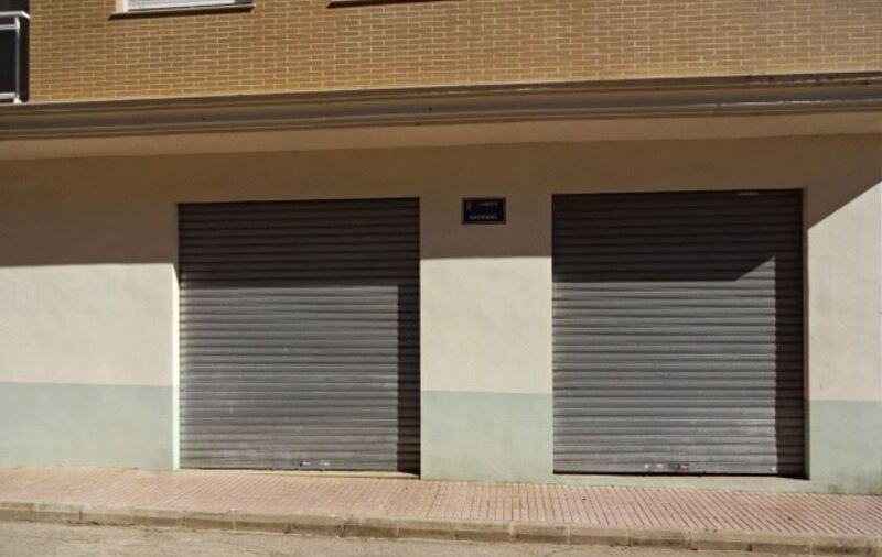 Venta de local comercial en calle sant cristofol Favara por 71.890 con 100m