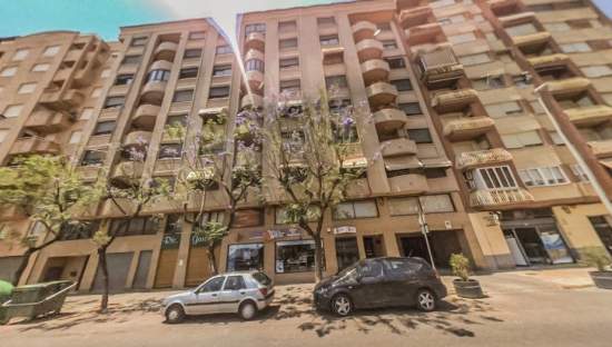 Local en C Fernando el Católico