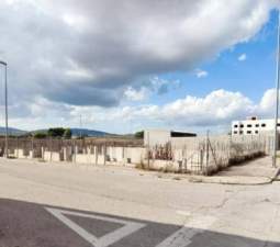 Solar en venta en Calle Valencia El Pins Alicante