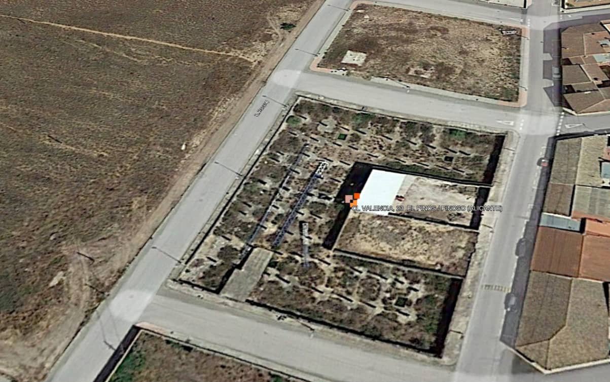 Solar en venta en Calle Valencia El Pins Alicante