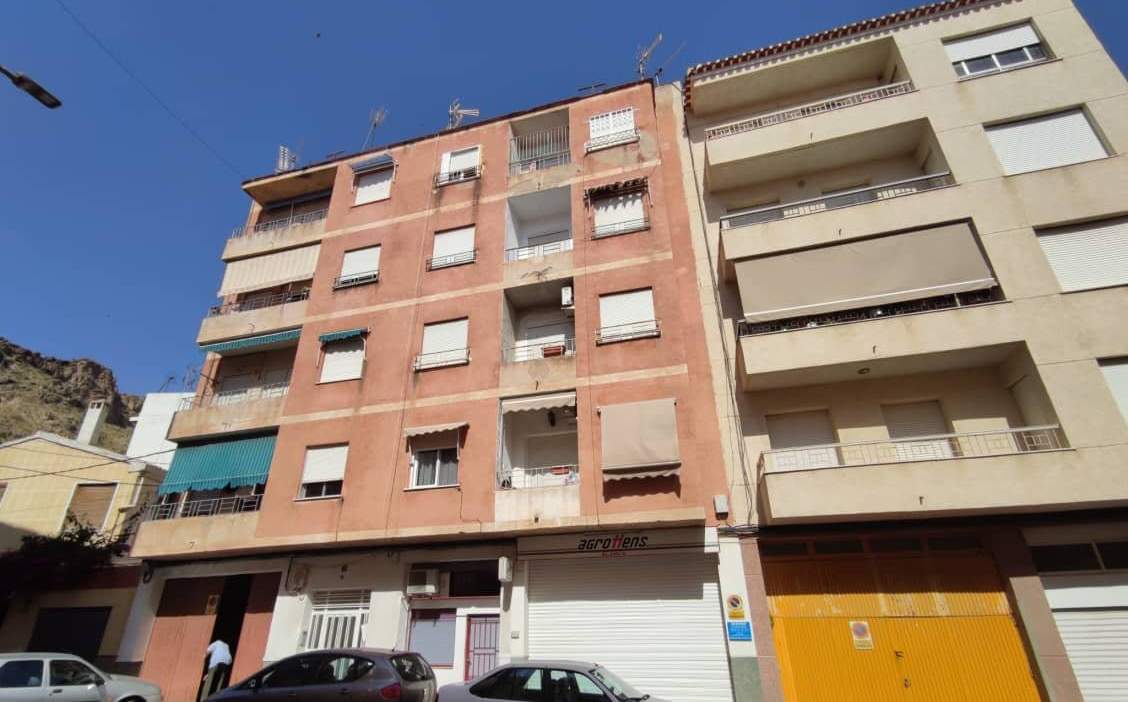 Piso en venta  en Calle Manuel De Falla Blanca Murcia
