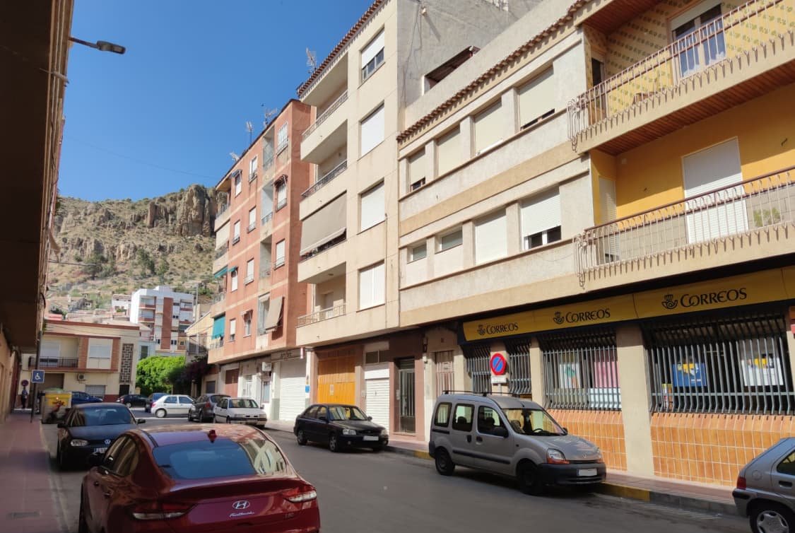 Piso en venta  en Calle Manuel De Falla Blanca Murcia