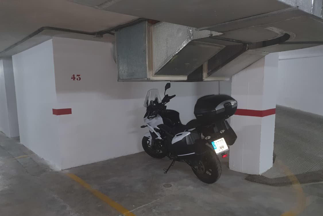 Garaje en venta  en Calle Pintor Lorenzo Casanova Alicante Alicante