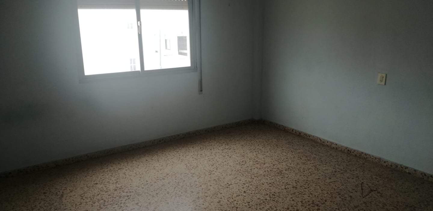 Piso en venta en L'alcúdia De Crespíns, Valencia