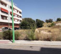Urbano Solar en venta  en Calle Benaguacil Riba-Roja De Tria Valencia