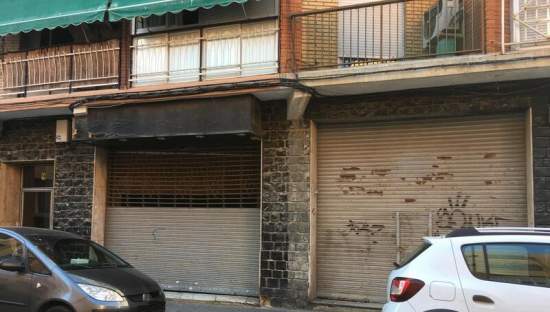 Adquiere local comercial por 23.660 de 80m en calle maestro giner en Xirivella