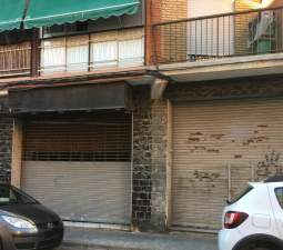 Adquiere local comercial por 23.660 de 80m en calle maestro giner en Xirivella