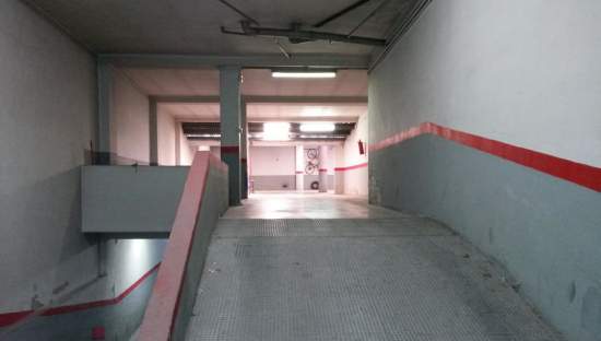 Garaje en venta en Calle Goya Novelda Alicante