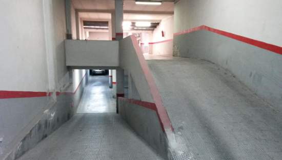 Garaje en venta en Calle Goya Novelda Alicante