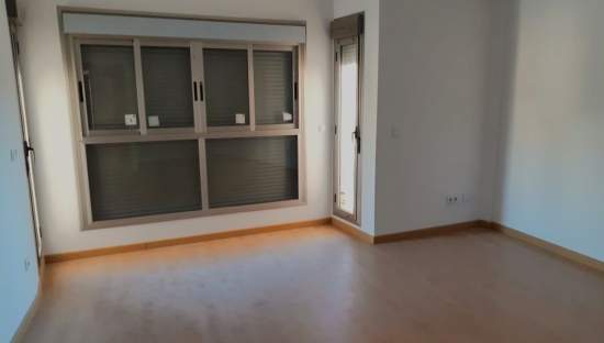 Piso en venta en AV. 9 D'octubre, L'alcúdia De Crespíns, Valencia de 120m, 3 habitaciones y 2 baños