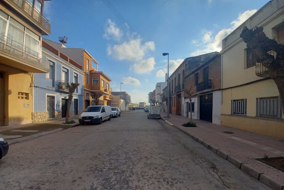 Local Comercial en venta  en Calle Sant Roc Burriana Castelln