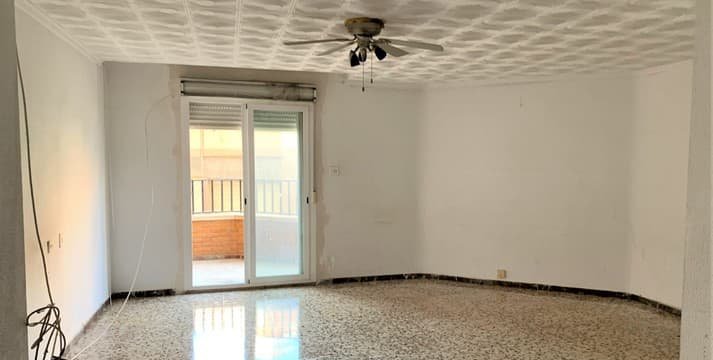 Piso en venta  en Avenida Chapi, Elda, Alicante