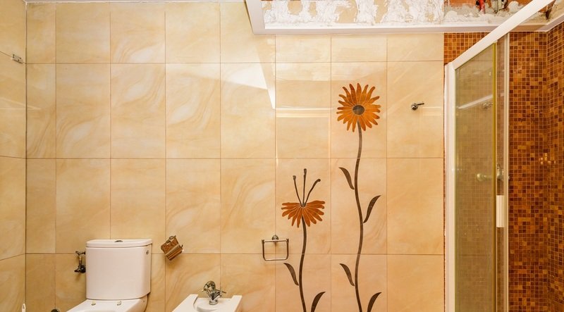 Se oferta casa en calle manuel montesinos, Castellón de la PlanaCastelló de la Plana, por 420.000 con 359m y 5 habitaciones