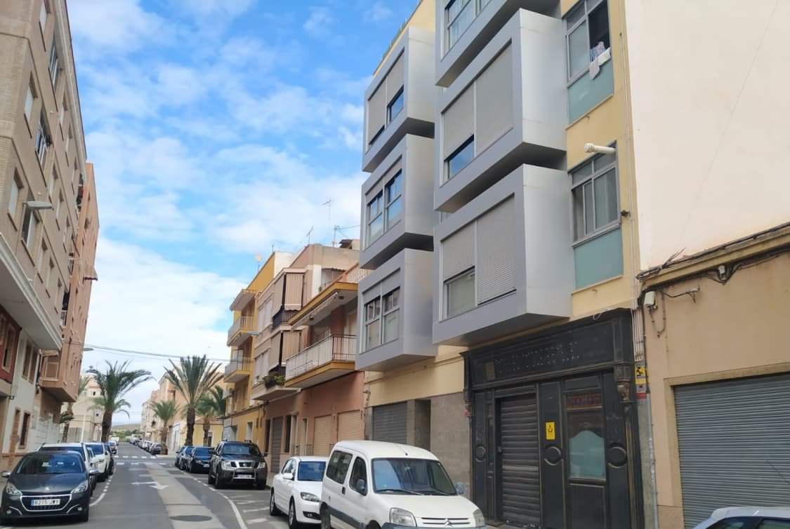 Local Comercial en venta  en Avenida Aeropuerto Elche Alicante