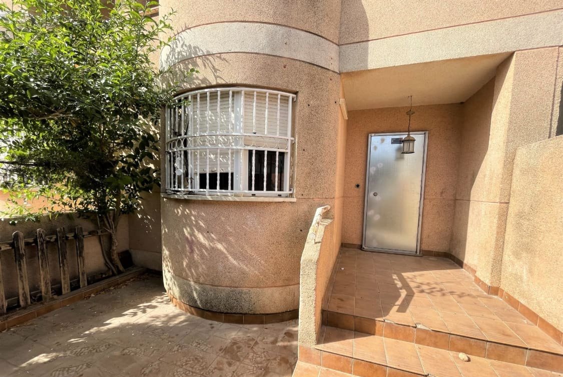 Chalet adosado en venta en Calle Doctor Severo Ochoa, 30730, San Javier Murcia