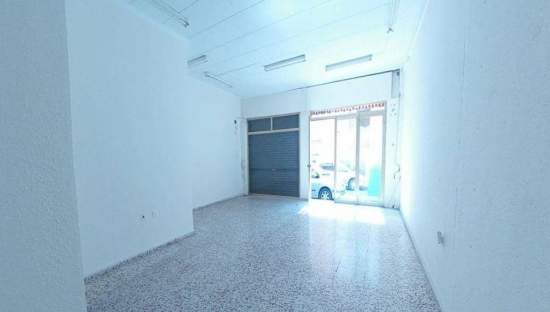 Local Comercial en venta  en Calle Castello Crevillent Alicante