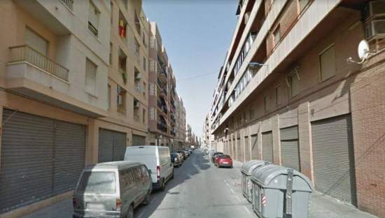 Local Comercial en venta  en Calle Castello Crevillent Alicante