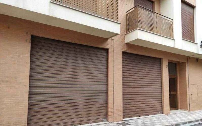 Se oferta local comercial en csequia del rey en Alc?sser por 714.240 de 2.205m