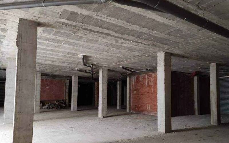 Se oferta local comercial en csequia del rey en Alc?sser por 714.240 de 2.205m