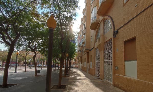 Local en venta en Calle Fontanar Elche Alicante