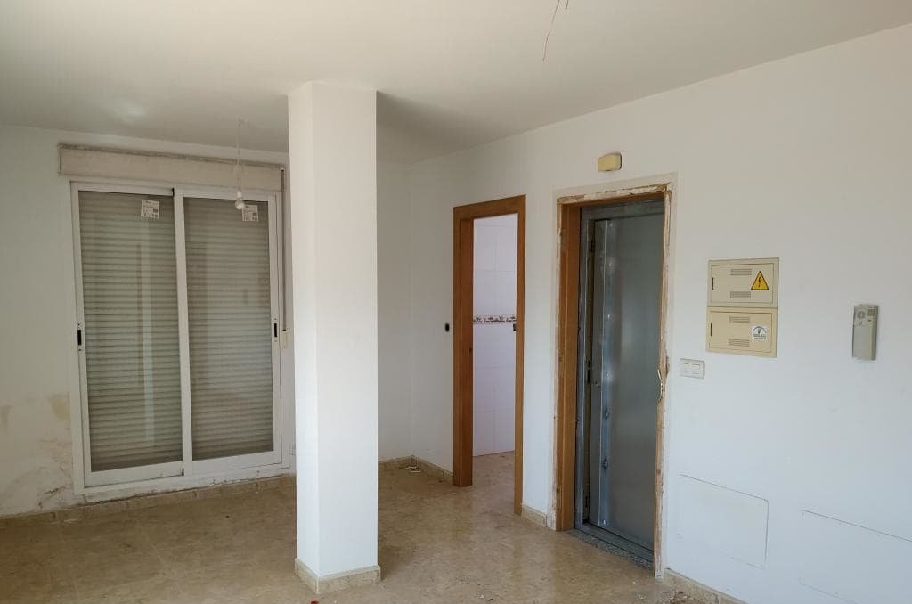 Garaje en venta en Calle Ortega Melgares Lorca Murcia