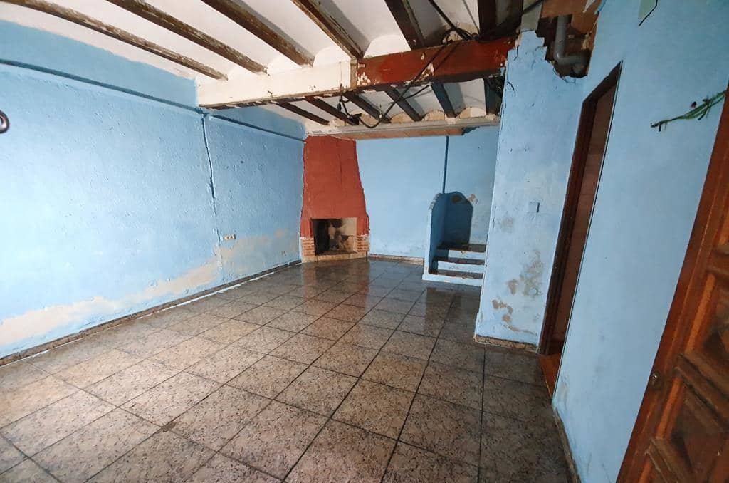 Unifamiliar Casa De Pueblo en venta  en Calle San Lluis Carcaixent Valencia