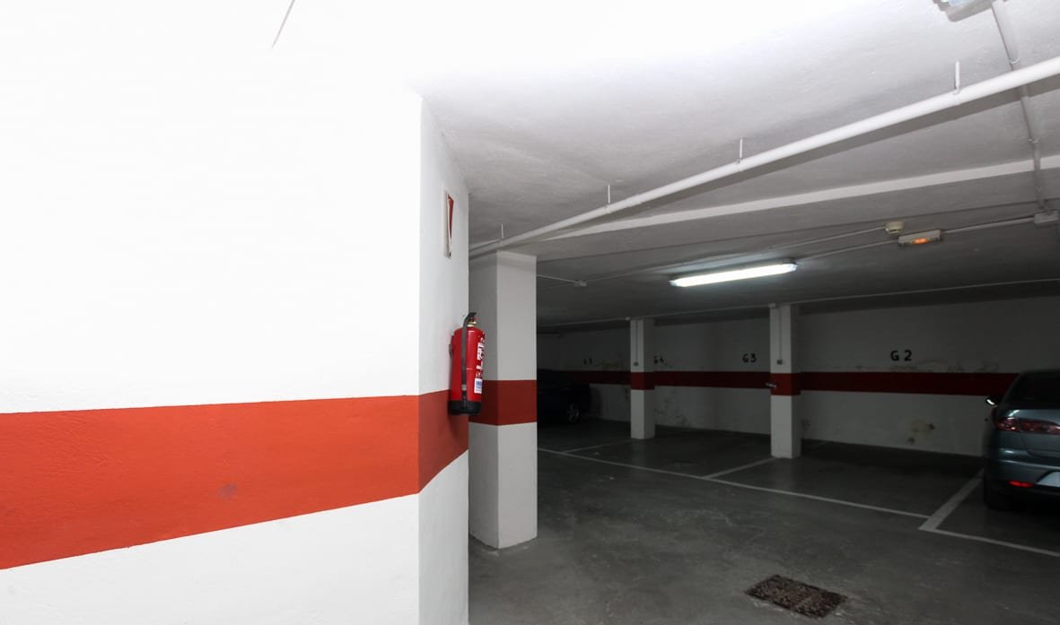 Garaje en venta  en Avenida Josep Pau Margantoni Alzira Valencia