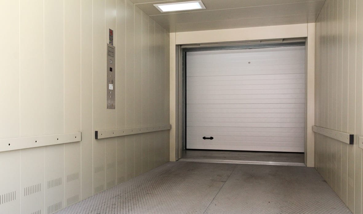 Garaje en venta  en Avenida Josep Pau Margantoni Alzira Valencia