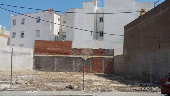 Urbano Solar en venta  en Calle Corell Almazora Castelln