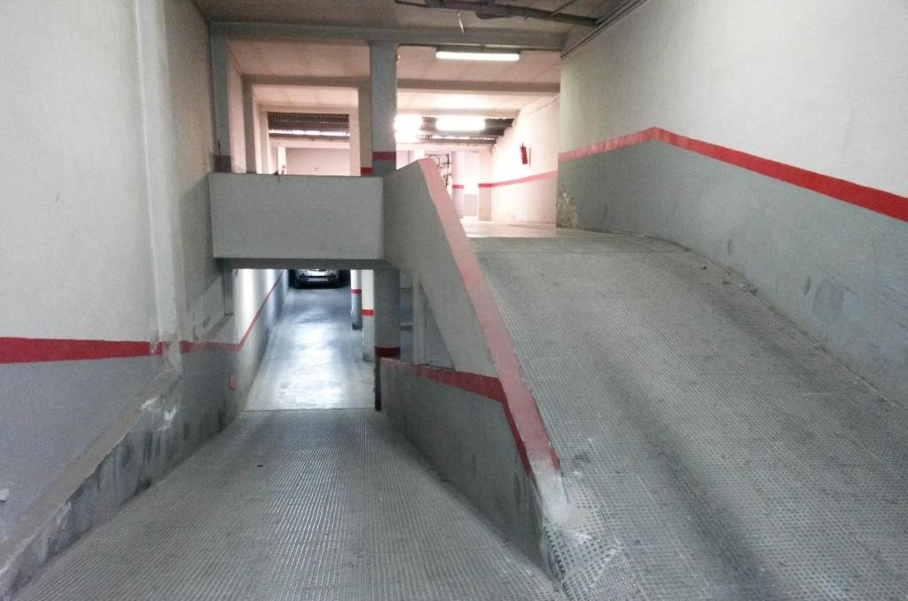 Garaje en venta en Calle Goya Novelda Alicante