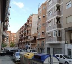 Piso en venta  en Calle Hermanos Navarro Caracena, Elche, Alicante