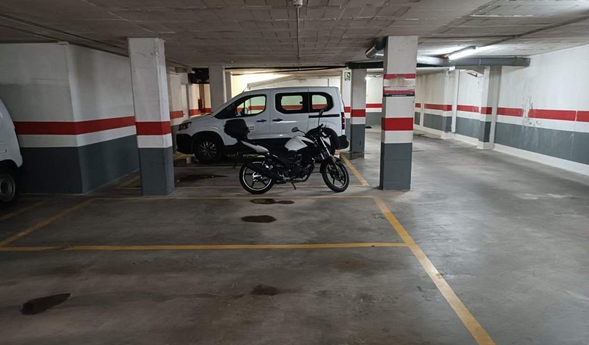 Plaza De Garaje En Venta En Abel Mus, Burriana