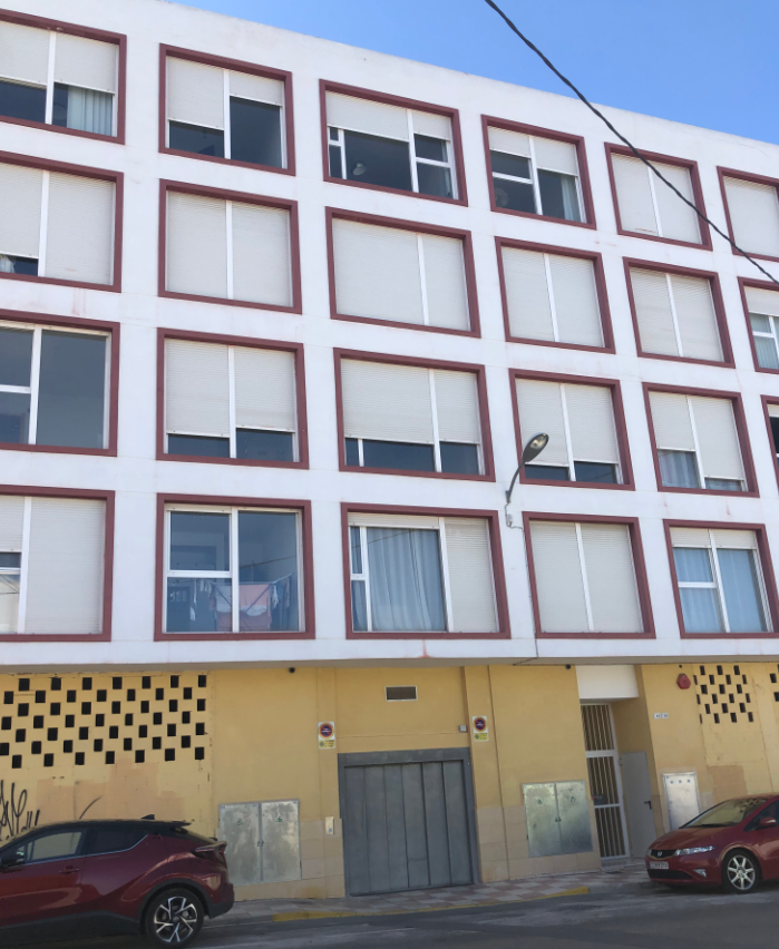 Garaje en venta  en Calle Manuel De  Falla Castalla Alicante