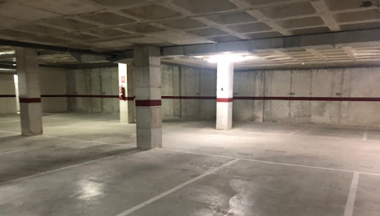 Garaje en venta  en Calle Manuel De  Falla Castalla Alicante