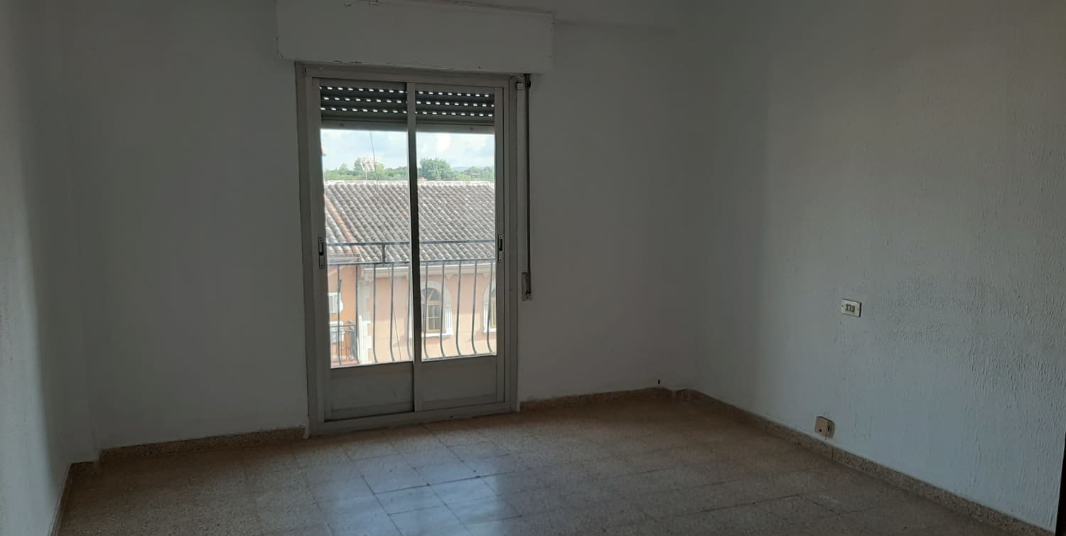 Piso en venta  en Avenida Gandia Genovs Valencia