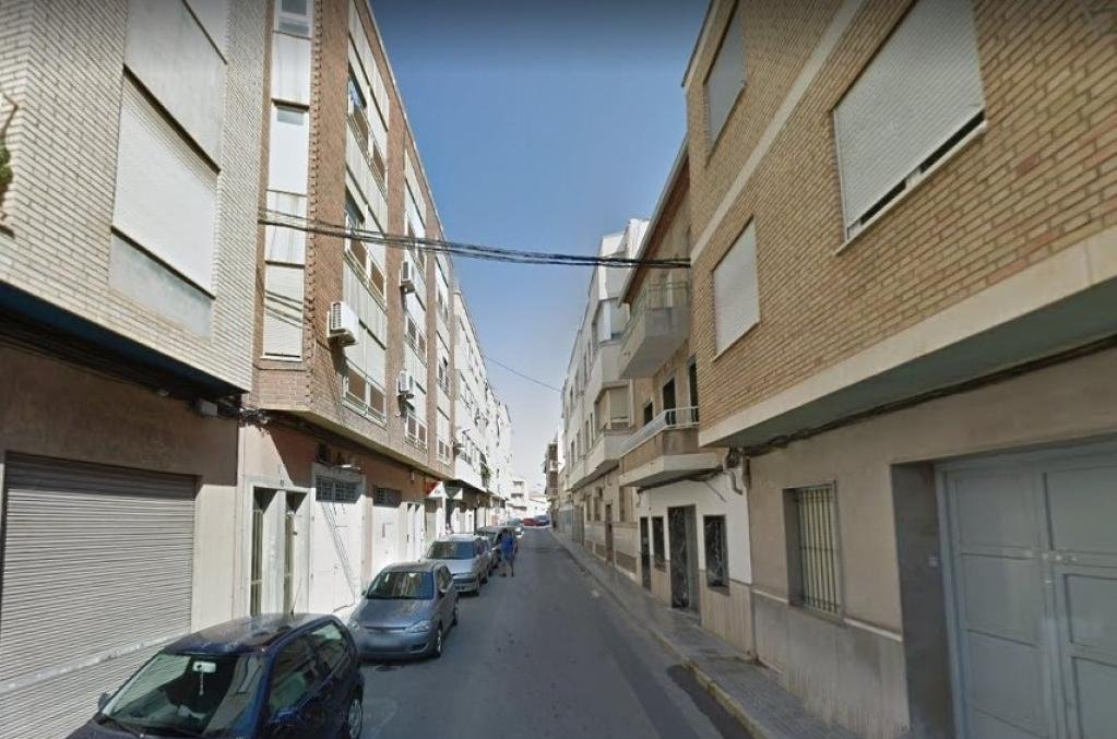 Garaje en venta en Calle Goya Novelda Alicante