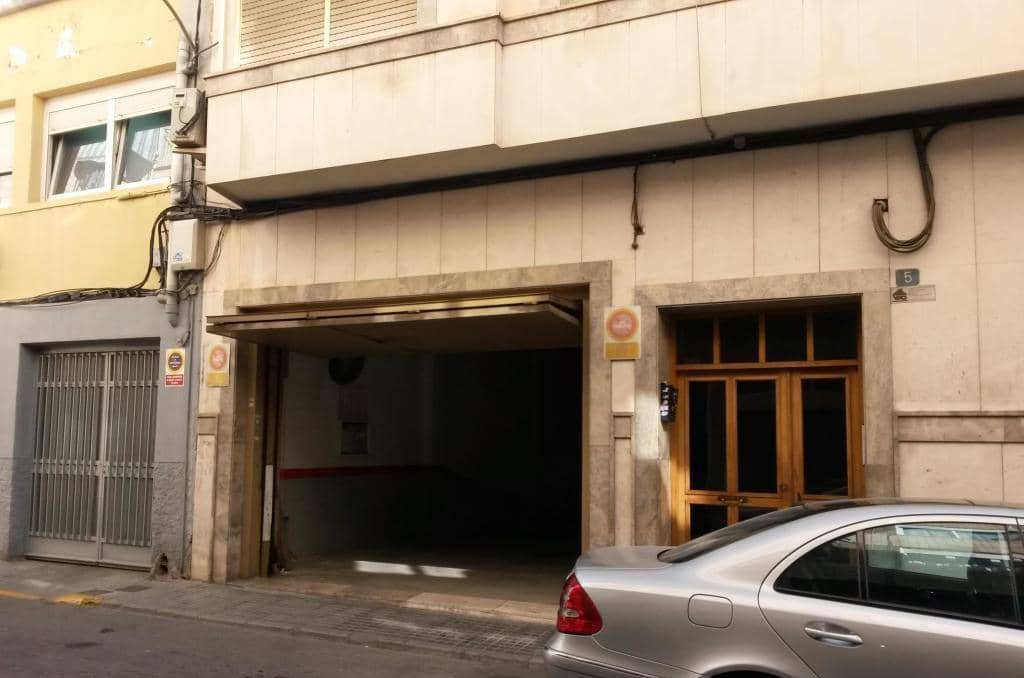 Garaje en venta en Calle Goya Novelda Alicante