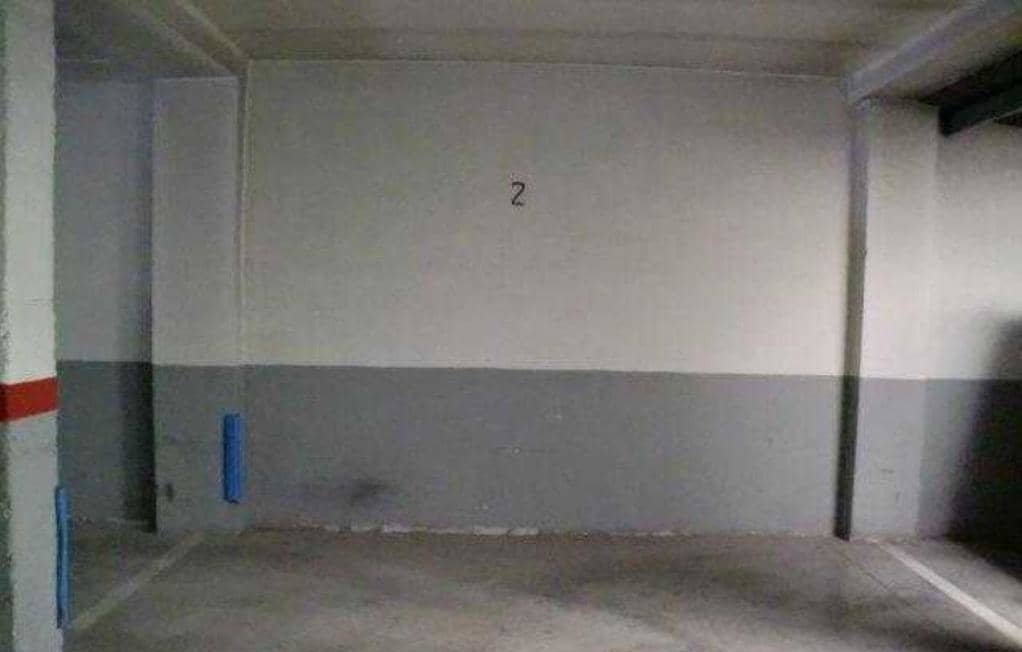 Garaje en venta en Calle Goya Novelda Alicante