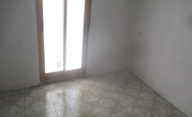 Venta de casa por 27900 con 94m y 3 habitaciones en calle tremendal Onda
