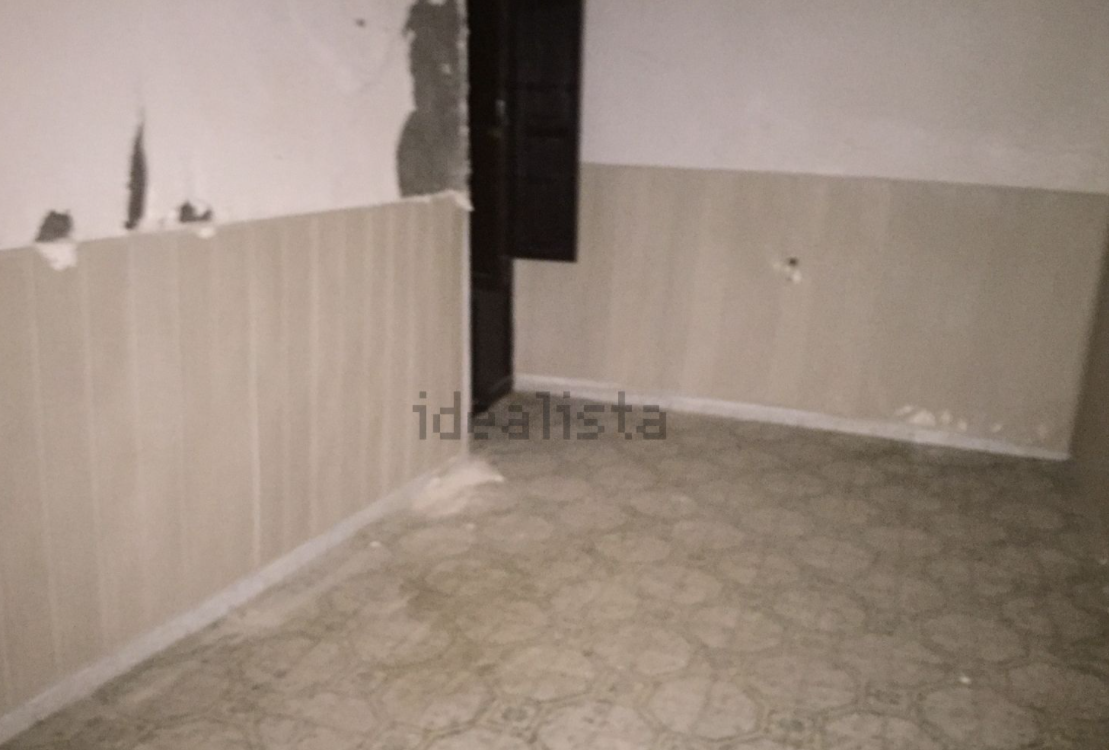Venta de casa por 27900 con 94m y 3 habitaciones en calle tremendal Onda