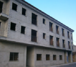 Se oferta piso en calle el regall la barona en Vall dAlba por 117.000 con 186m y 3 habitaciones