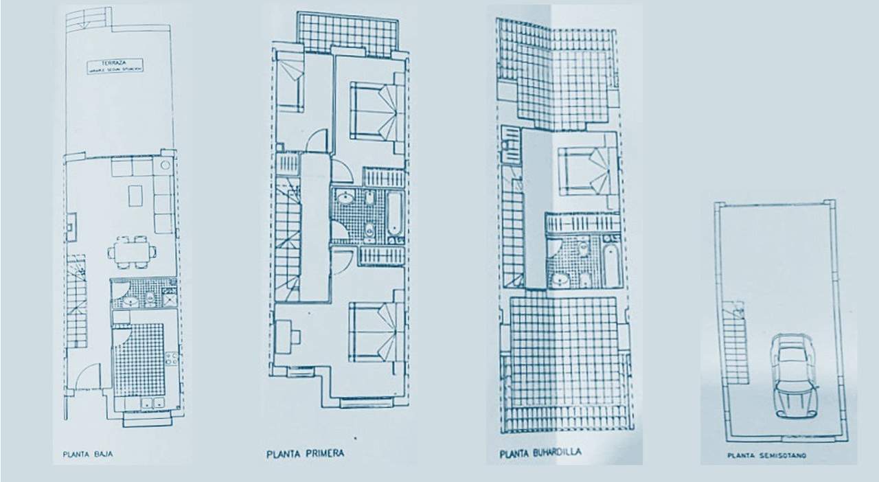 Casa Adosada en venta en Valencia, Valencia