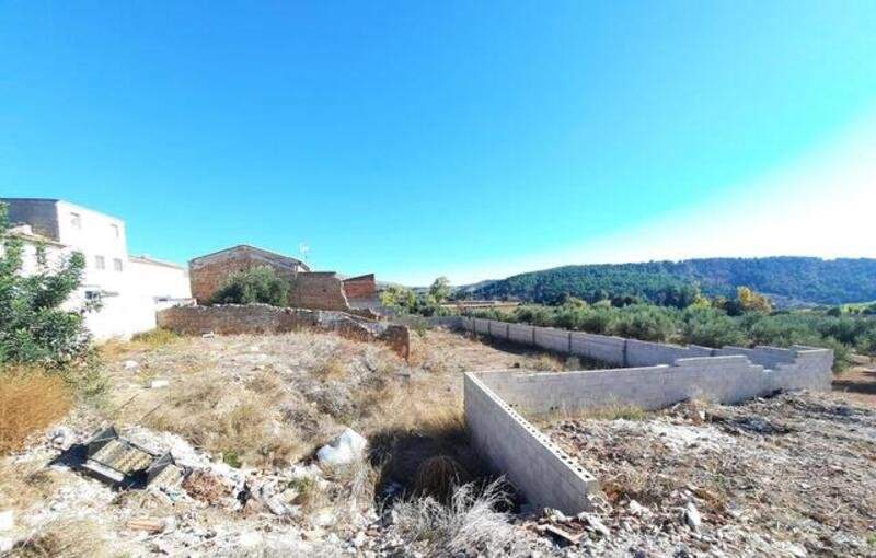 Suelo urbano residencial disponible por 39000 con 925m en calle santa barbara  sn Anna