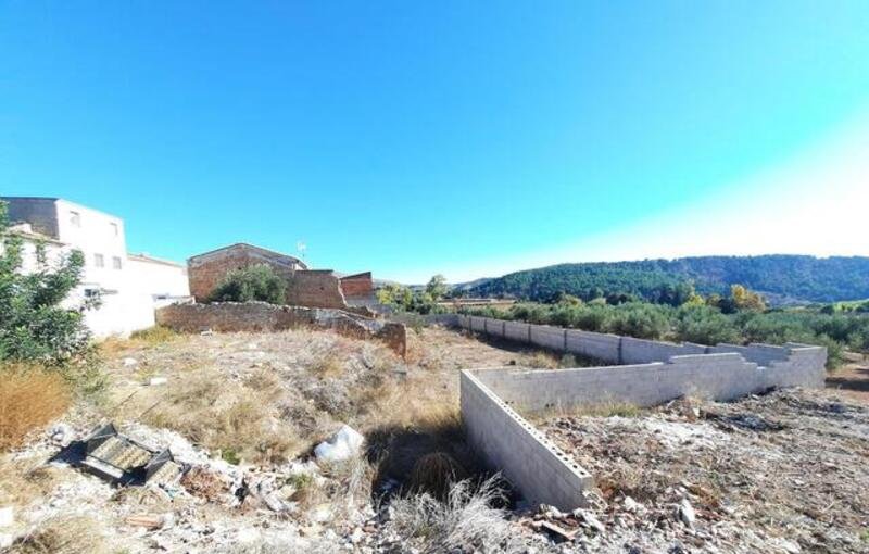 Suelo urbano residencial disponible por 39000 con 925m en calle santa barbara  sn Anna